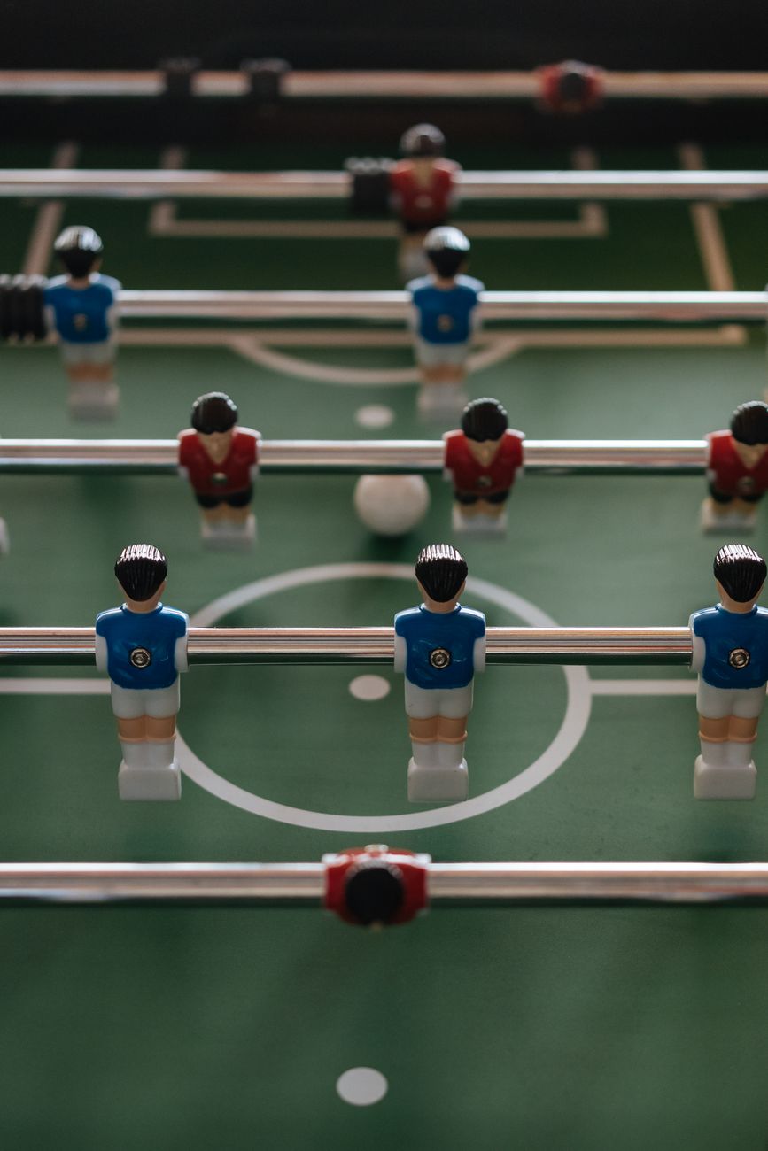 Lee más sobre el artículo Guía completa de futbolines: historia, tipos y cómo elegir el mejor